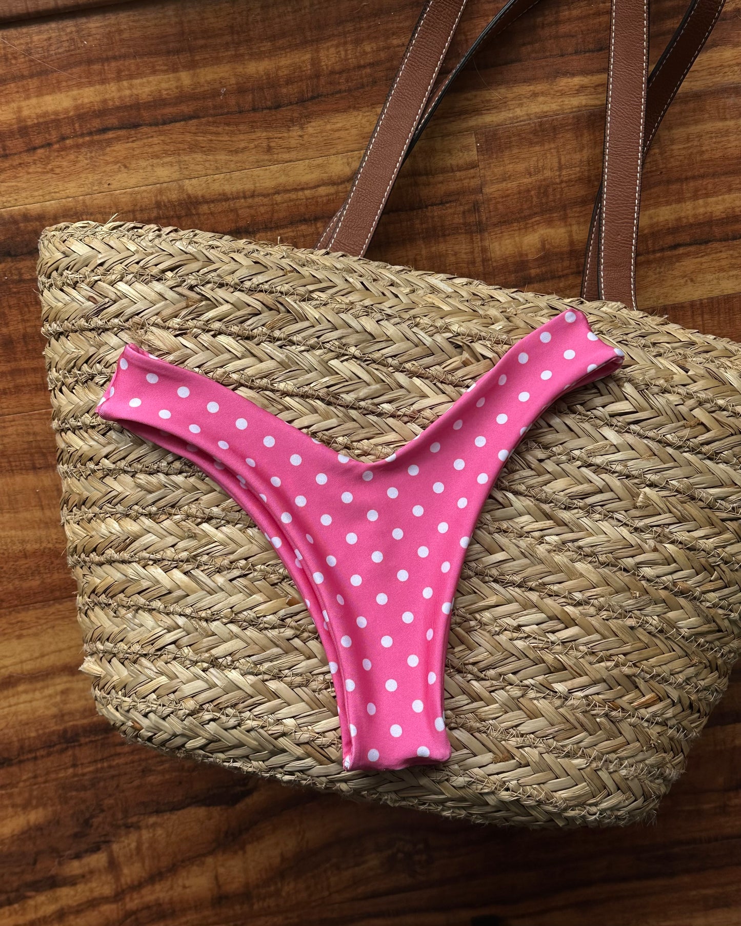 Willow Bottom in Pink Dots