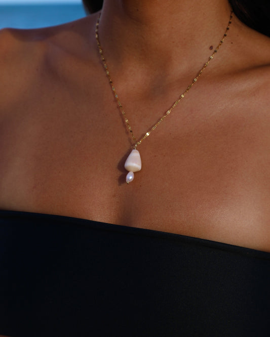 Dainty Shell Necklace
